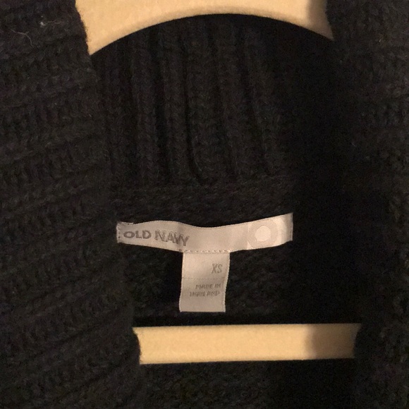 Black old navy sweater size XS - Picture 2 of 4